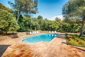 Ferienhaus mit Terrasse, Garten und Grill | Poolblick - Image 2