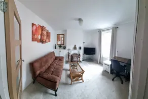 House with garden & terrace - Image 3