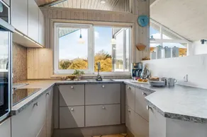 Fully equipped holiday home with private pool, jacuzzi & sauna | Pet-friendly - Image 4