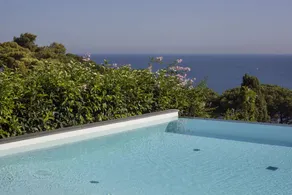 Villa with garden, private pool & terrace - Image 5