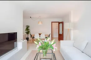 Charmantes und geräumiges Apartment mit 4 Schlafzimmern und Balkonen in bester Lage der Altstadt - Image 5