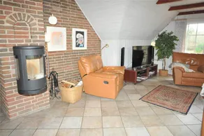 Holiday home with terrace, jacuzzi & sauna - Image 4