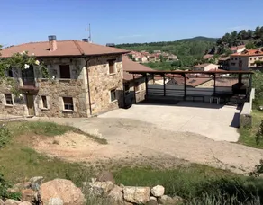 House with barbeque, garden & terrace | Mountain view - Image 2