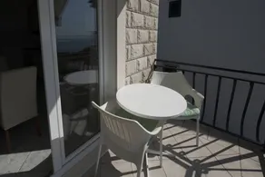 Charming flat with barbecue & terrace | Sea view - Image 4