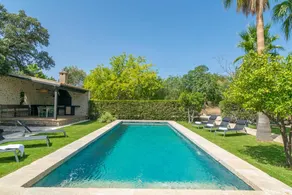 Child-friendly big villa with private pool, terrace & garden - Image 2