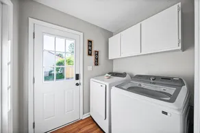 Enjoy Our 936sf Single-story Home With a Private Entrance - Image 5