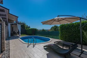 Apartment Ugrin, a relaxing vacation near Umag - Image 2