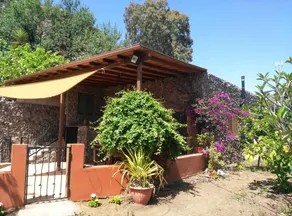 Respira by CanariApartment – Peaceful Nature Retreat with Wi-Fi and Air Conditioning - Image 2
