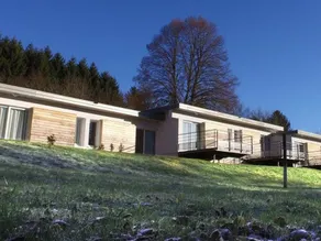 Kinderfreundliches Ferienhaus mit Terrasse und beheiztem Pool | Haustiere erlaubt - Image 3