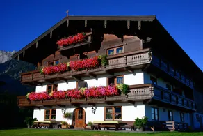 Flat with barbecue, terrace & garden | Lake view - Image 2
