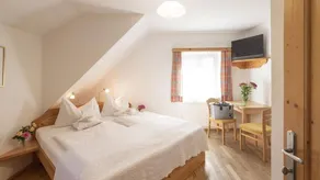 Doppelzimmer für 2 Personen (32 m²) in Sankt Jakob im Walde - Image 2