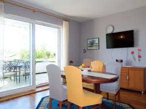 Holiday apartment with garden | Sea view - Image 2