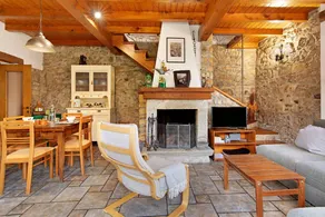 Ferienhaus 'Tra Lago e Monti' bei Argegno mit Seeblick, privater Terrasse & Parkplatz - Image 4