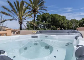 House with terrace, jacuzzi & BBQ | Beach view | Next to the beach - Image 4