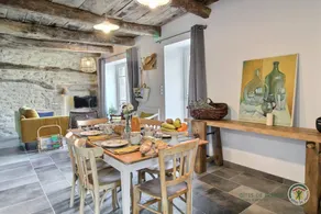 Gîte entièrement équipé avec jacuzzi, barbecue et terrasse - Image 4