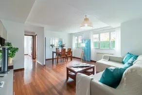 Apartment with garden | Garden view | Perfect for remote work - Image 4
