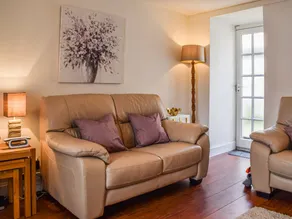 Cottage | River view - Image 3