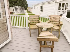 Cottage with pool & garden - Image 4
