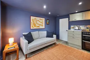 Apartamento vacacional apropiado para familias con internet de alta velocidad y jardín - Image 3