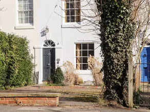 Child-friendly cottage with garden & BBQ | Pet-friendly - Image 2
