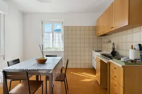 Holiday Home 'Conci' with Mountain View, Shared Terrace and Wi-Fi - Image 5