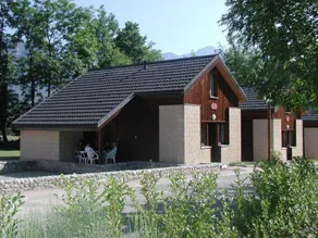 Beautiful chalet with terrace | Pets allowed - Image 2