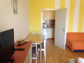 Apartamento vacacional con jardín y terraza | Acepta mascotas - Image 3