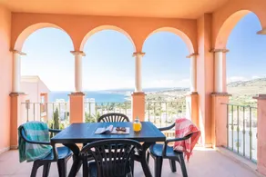 Appartement de vacances avec terrasse, piscine et jardin - Image 2