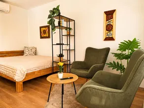Lovely holiday apartment with terrace - Image 3