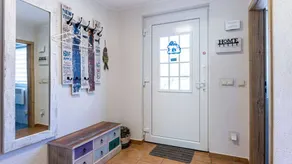 Agréable appartement de vacances entièrement équipé avec terrasse | Vue jardin | À côté de la plage | Avec animaux bienvenus - Image 2