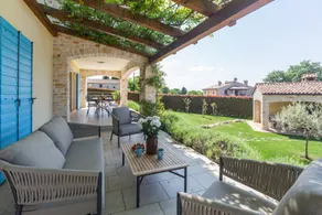 House with terrace, private pool & garden | Pool view - Image 4