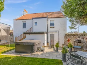 Cottage with hot tub, barbecue & garden | Beach view - Image 2