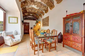 Acogedora casa vacacional con piscina y barbacoa - Image 4