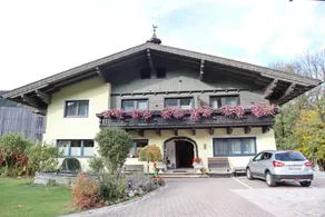 Flat with garden - Image 2