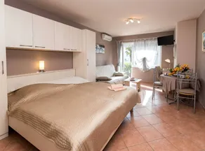 Beachfront Crikvenica Apartments With Sea View - Image 3