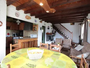 Cozy Chalet 6p, 2BR, Near Ski Lifts, Garage, South-West Terrace - Image 3