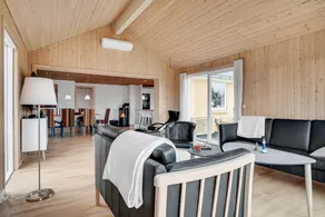 Children-friendly wonderful holiday home | Beach nearby | Pet-friendly - Image 3