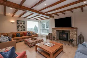 Cottage with BBQ & garden - Image 5