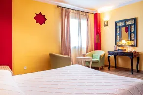 Family-oriented charming private room with pool, terrace & garden | Garden view | Pets are welcome - Image 2