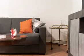 Wohnung mit Garten und Terrasse - Image 4