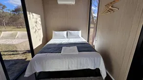 Cute Tiny House with Barbecue in Daisy Hill, Victoria - Image 2