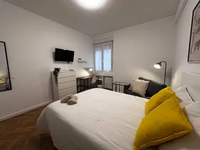 Estrauntza Kalea, Bilbao - Image 2
