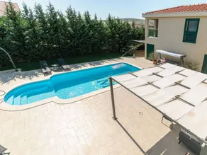 Casa totalmente equipada con barbacoa, jardín y piscina privada - Image 3