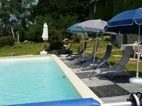 Ferienhaus mit Pool und Garten - Image 3