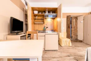 Appartement avec terrasse et jardin | Vue ville - Image 5