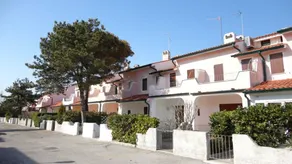 Holiday Home With Private Terrace - Image 2
