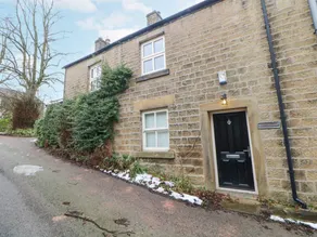 Cottage with garden - Image 3