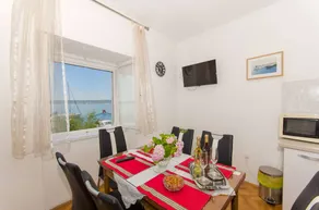 Holiday home | Sea view - Image 3