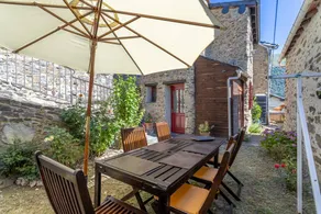 Familienfreundliches Ferienhaus mit Grill, Garten und Terrasse | Gartenblick - Image 2