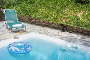 Family-friendly villa with terrace, private pool & garden | Pets allowed - Image 5